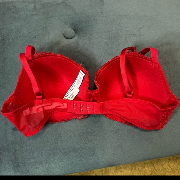 Victoria’s Secret Red Lace Dream Angels Lined Demi Bra size 32D - Picture 4 of 6